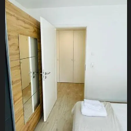 Apartment 1 Bedroom In Center With Terrace 31--2 Luxembourg