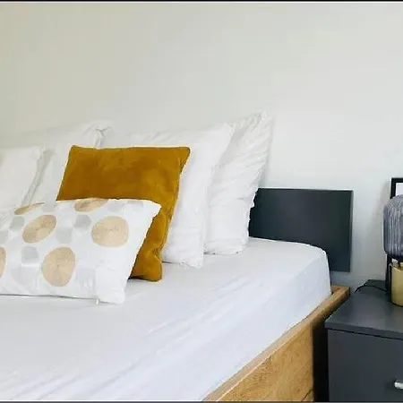 1 Bedroom In Center With Terrace 31--2 Apartment