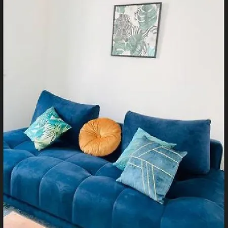 아파트 1 Bedroom In Center With Terrace 31--2 *